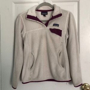 Women’s xs, white Patagonia pullover.